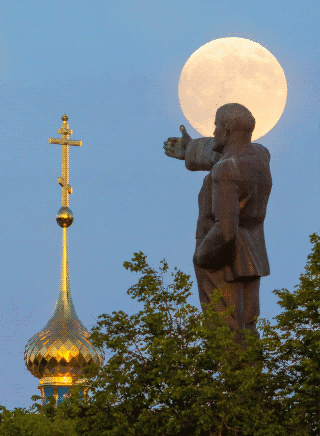  Монумент Владимиру Ульянову. Экскурсии по городу
