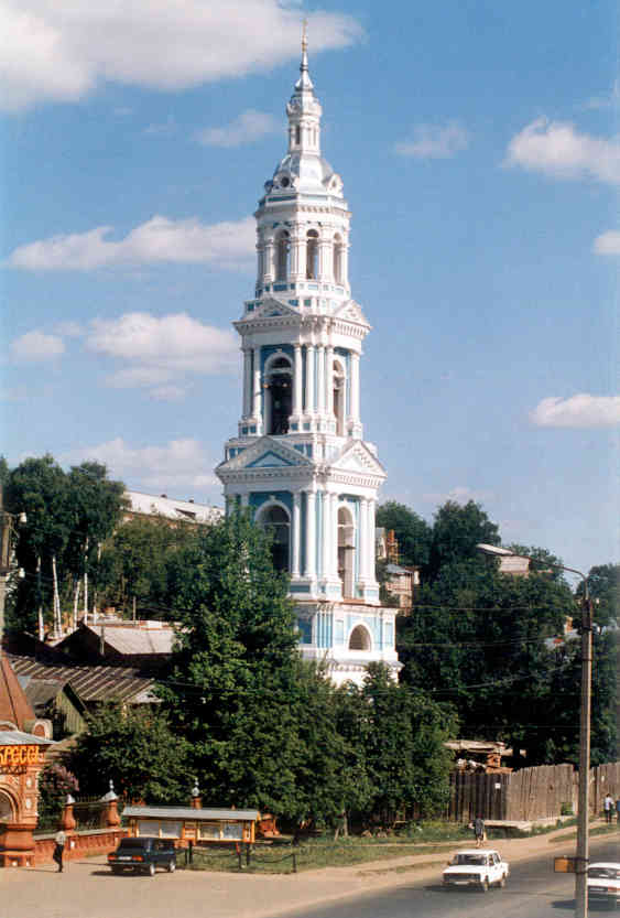 Bell tower. Photo by Georgy Belyakov, 2002