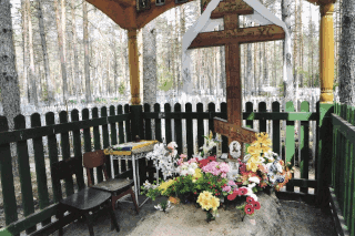 Tombstone of Efim Chestnyakov