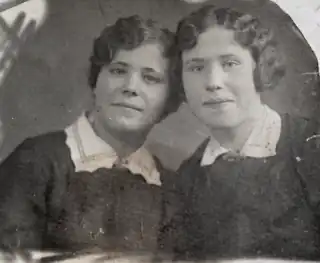 On the right is Klavdiya Zapevalova