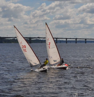  Спортивные соревнования на реке