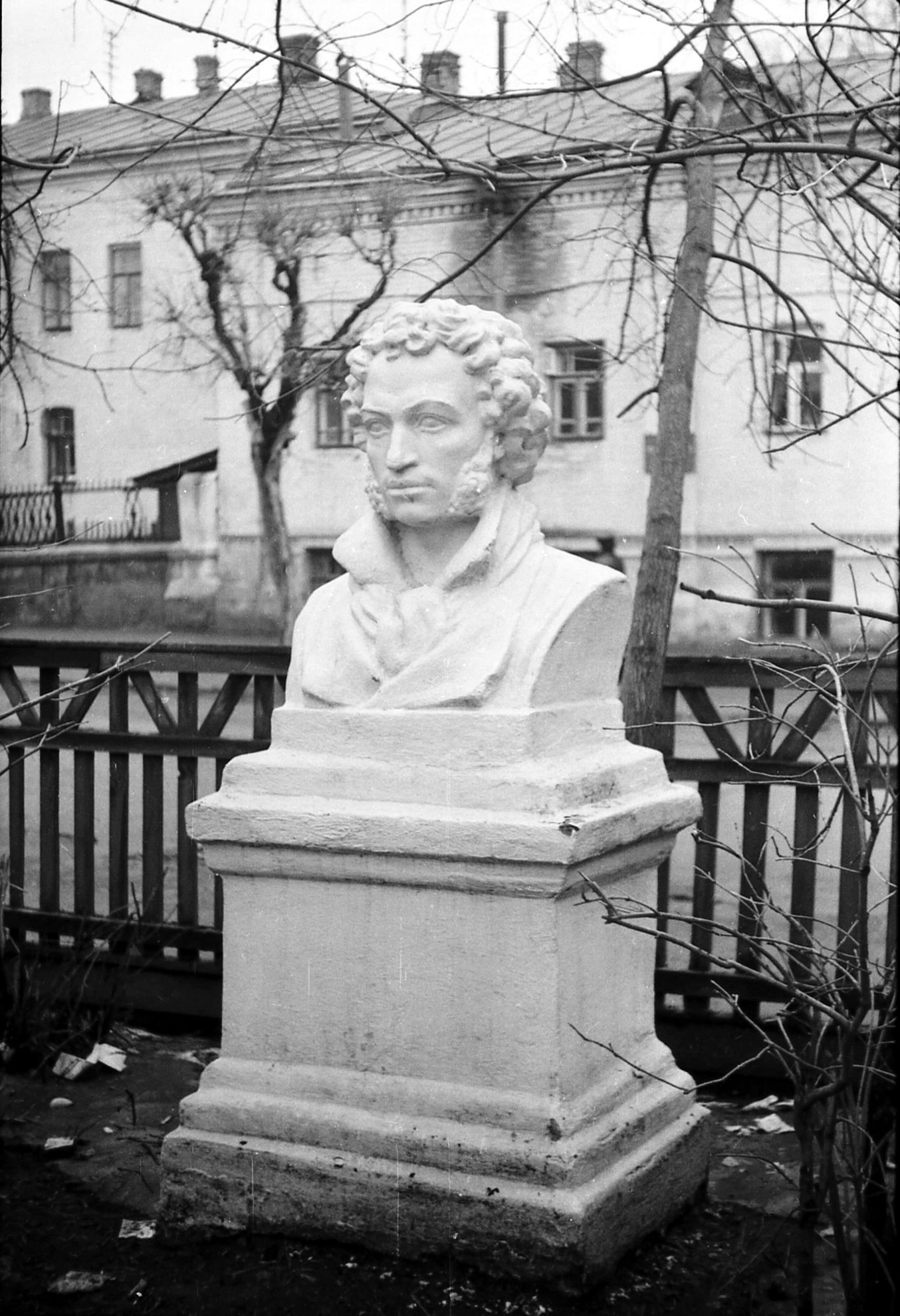 Пушкин на Симановского улице