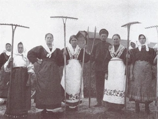  Репортажный групповой портрет