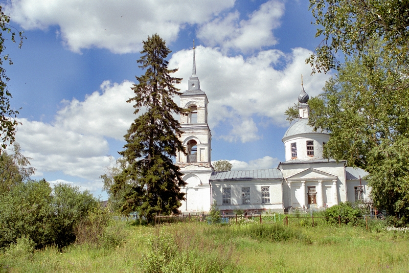 Рисунок 36 Димитриевская церковь, с. Фоминское. Фото 2003 г.