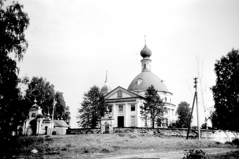 Рисунок 29 Преображенская церковь, с. Спас-Бураки. Фото 1999 г.